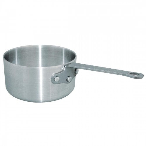Vogue Aluminium Saucepan 24cm - Size:24cm. Capacity: 5.1Ltr. Material: Aluminium. Compatible with lid: K252.